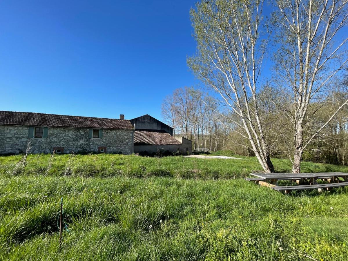 Gite A La Ferme De Verdurette Cordes-Sur-Ciel Exterior foto
